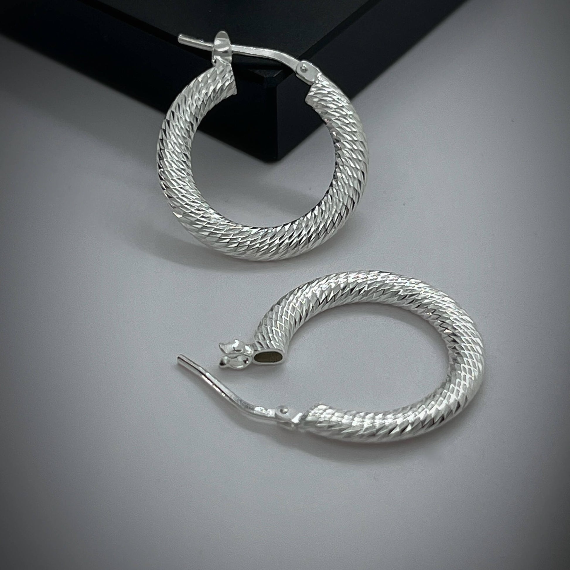 Diamond Cut Sterling Silver Hoop Earrings 20mm 