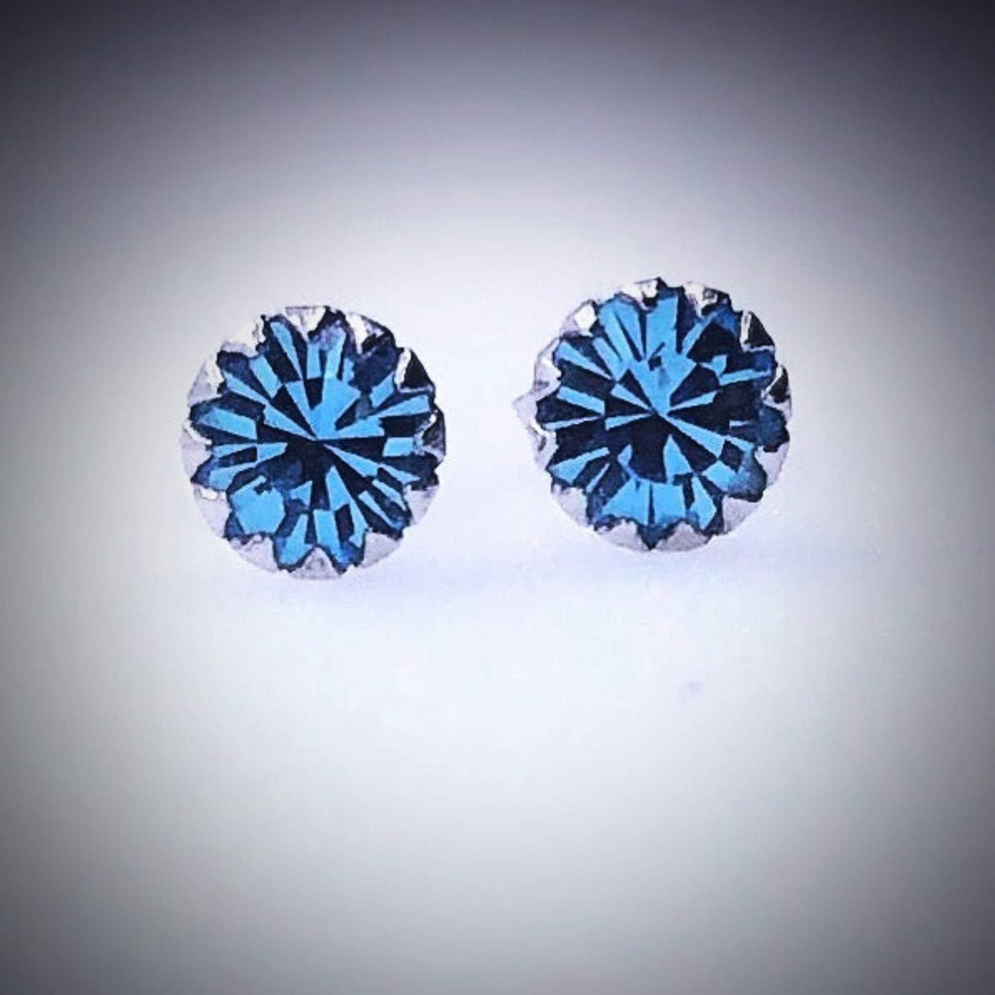 Sea Blue Round Cubic Zirconia Stud Earrings Sterling Silver 925