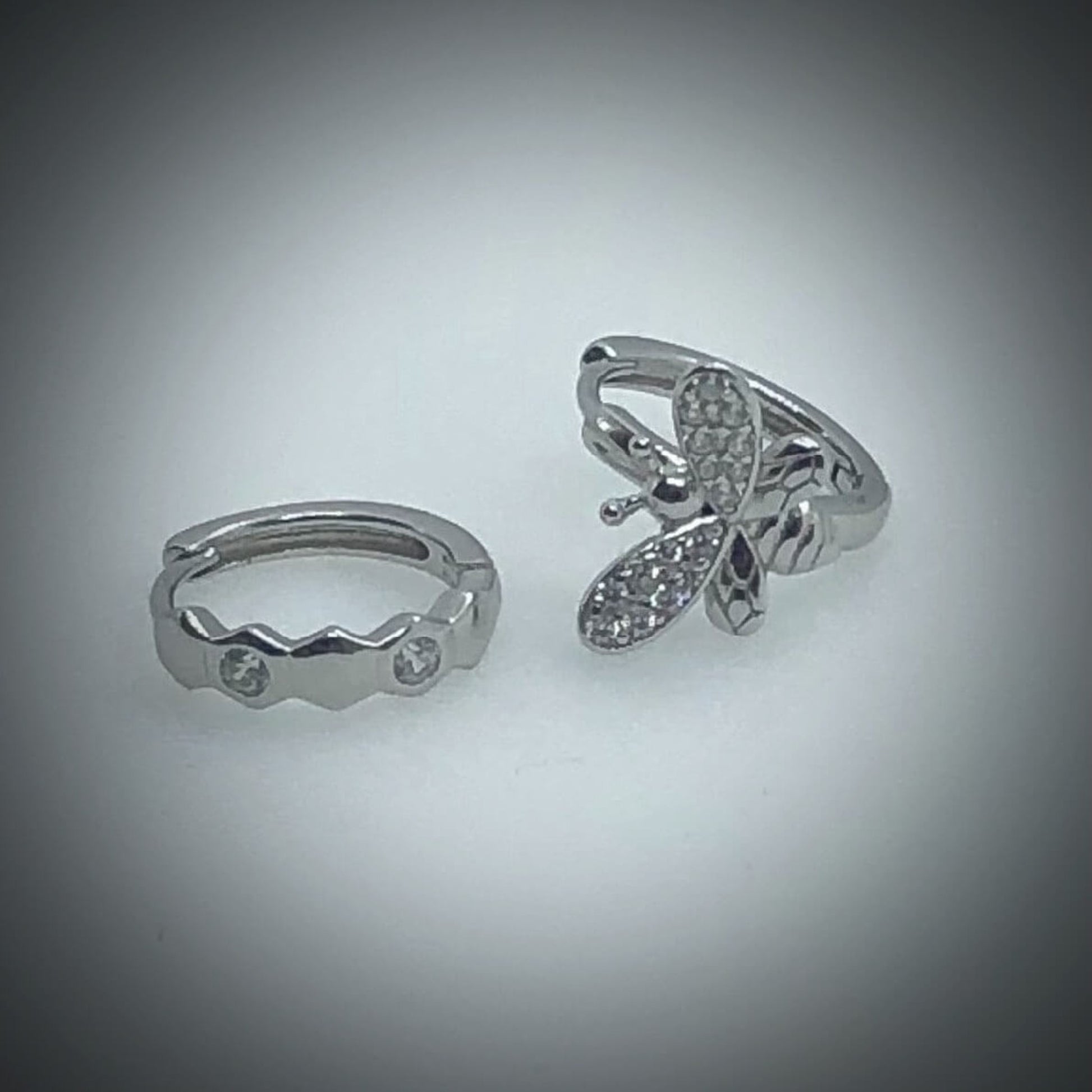Bee and Honeycomb Asymmetric Huggie Hoop Earrings Sterling Silver 925 with Zircon sparkle.